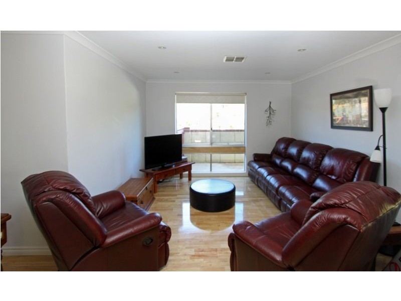 1 Kelly Street, Silver Sands WA 6210