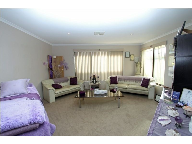 15 Brackenridge Ramble, Meadow Springs WA 6210