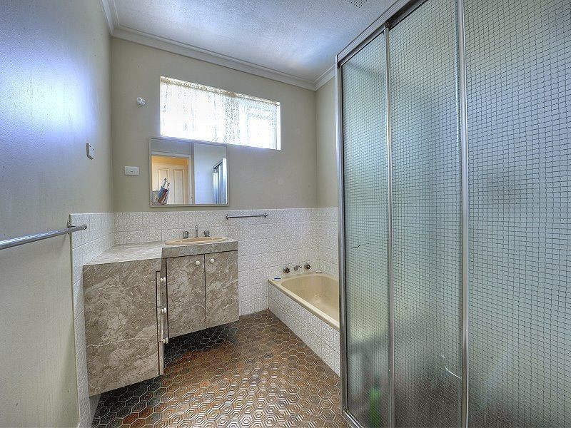 3 Vance Street, Dudley Park WA 6210