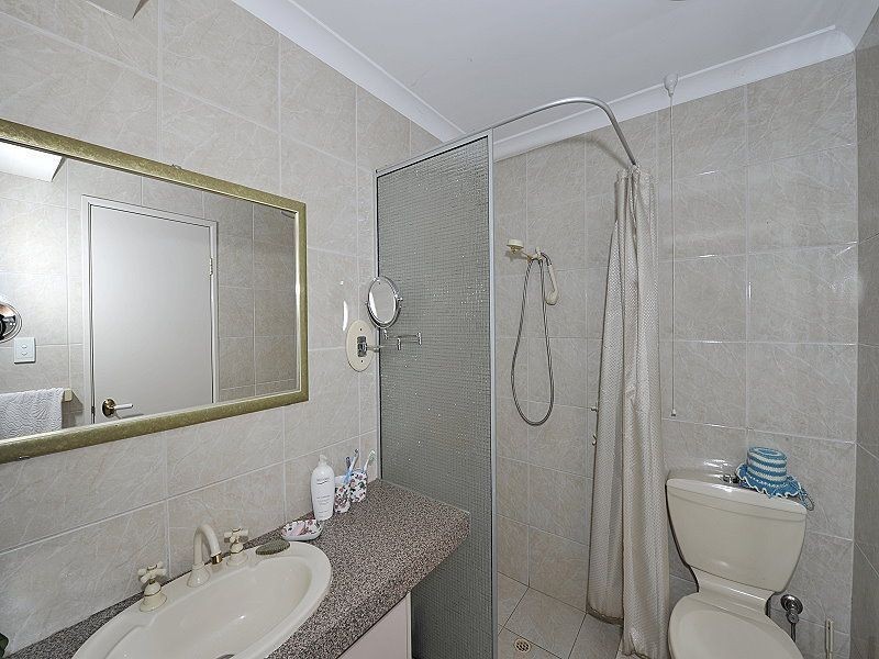 3 Redhill Place, Greenfields WA 6210