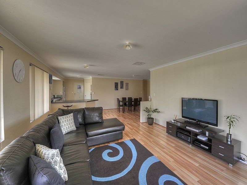 5 Caslano Road, Meadow Springs WA 6210