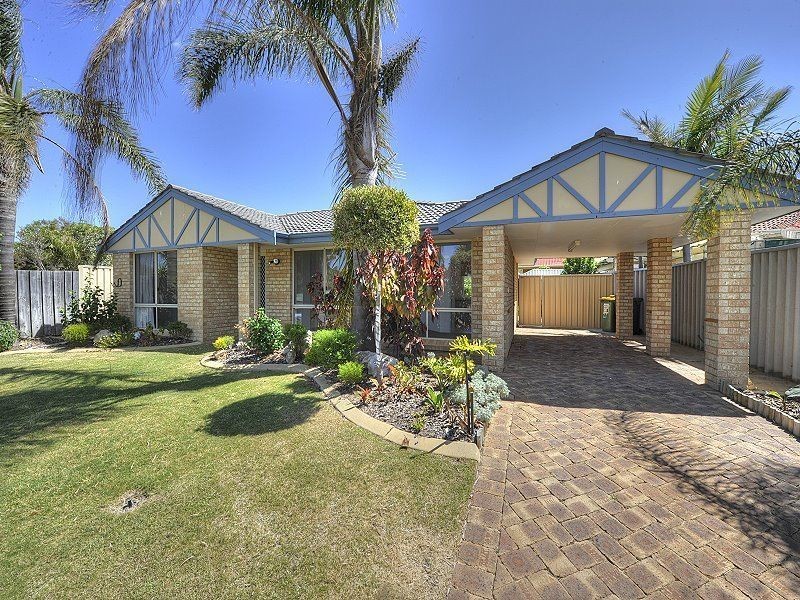 27a Muntries Place, Halls Head WA 6210
