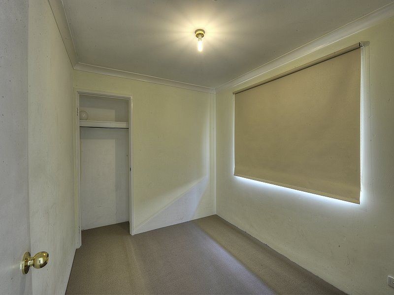 27a Muntries Place, Halls Head WA 6210