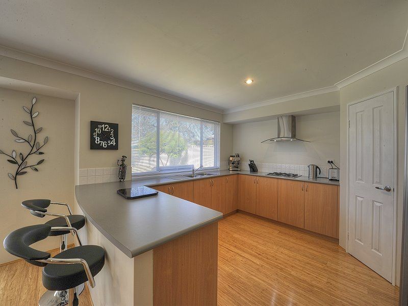 14 Sandalwood Close, Falcon WA 6210