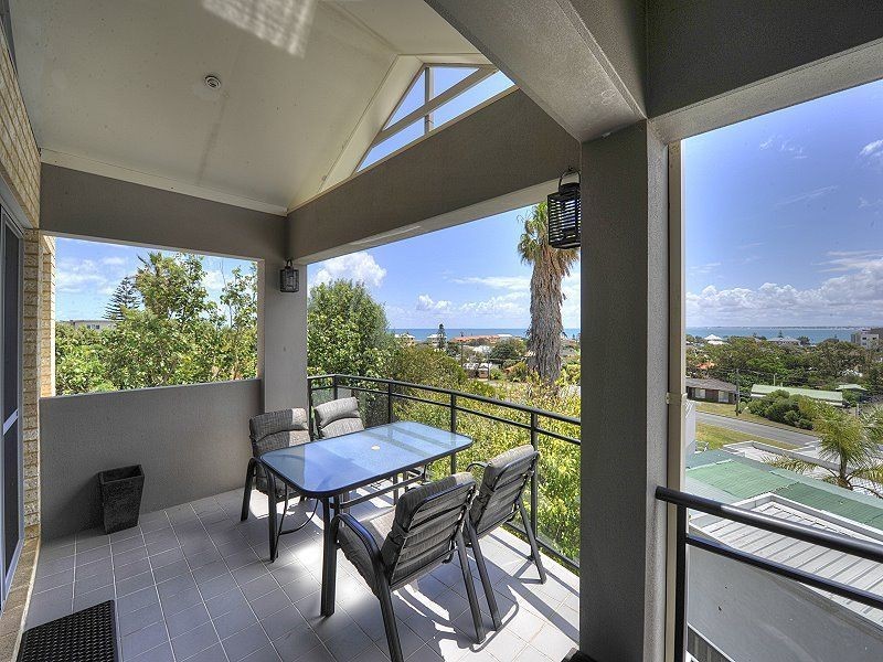 16/6 Valley Road, Halls Head WA 6210