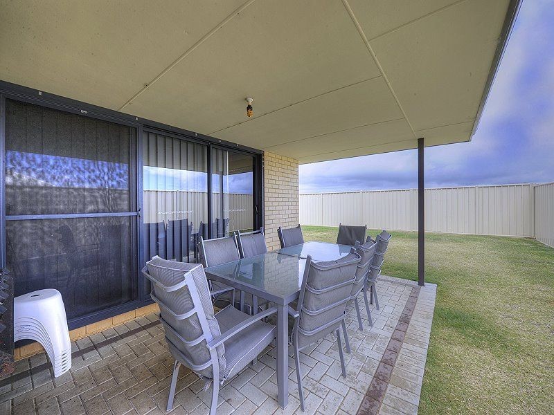 20 Tandure Way, Lakelands WA 6180