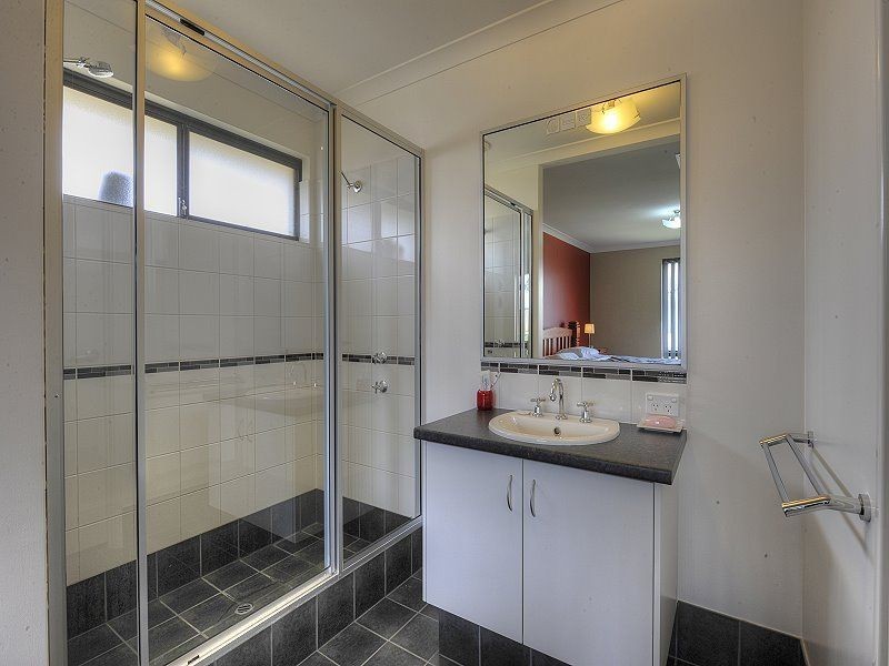 20 Tandure Way, Lakelands WA 6180