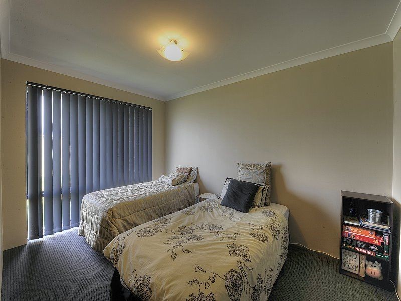 20 Tandure Way, Lakelands WA 6180