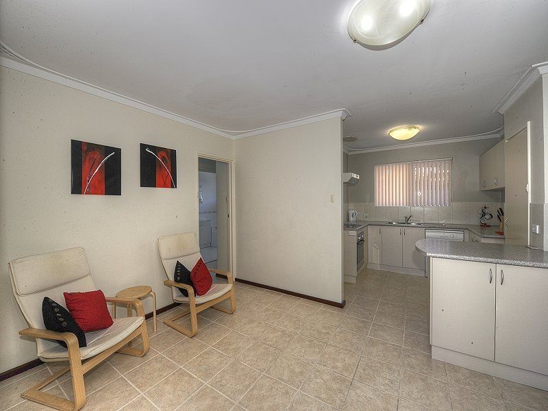 27 Sievewright Street, Silver Sands WA 6210
