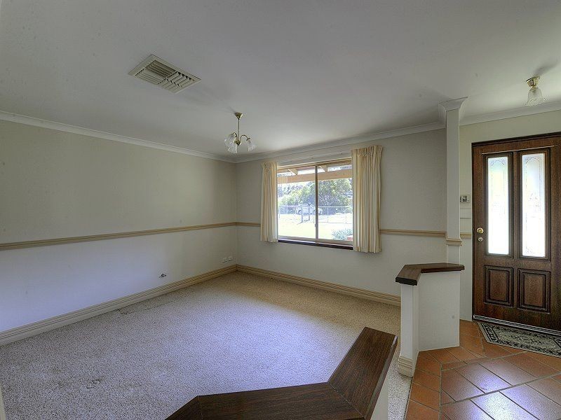 16 Elleker Close, Greenfields WA 6210