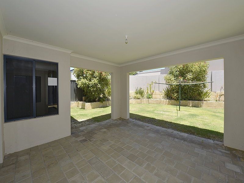 95 Leighton Road, Halls Head WA 6210