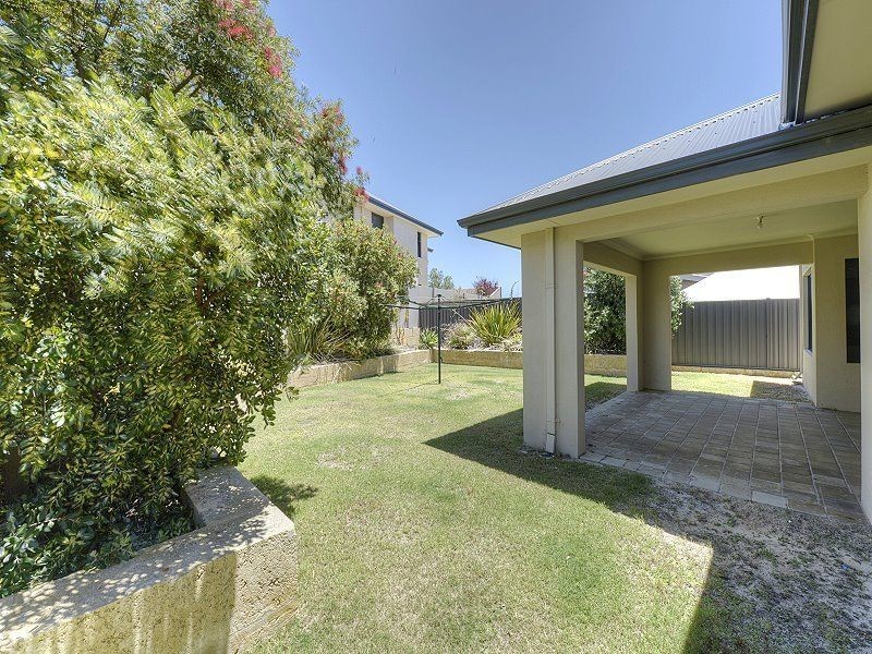 95 Leighton Road, Halls Head WA 6210