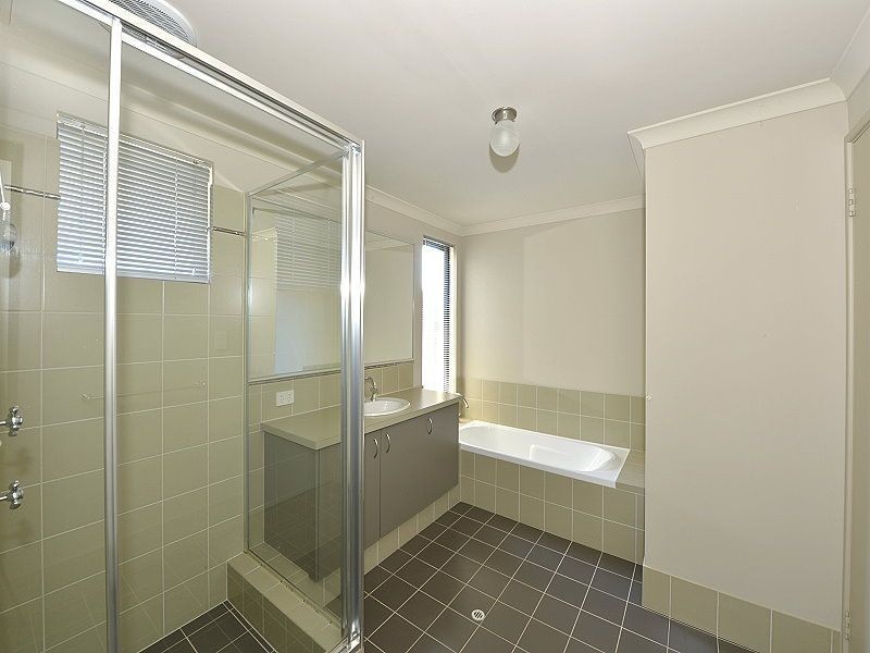 95 Leighton Road, Halls Head WA 6210