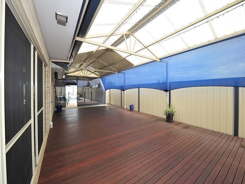 21 Princeton Drive, Wannanup WA 6210