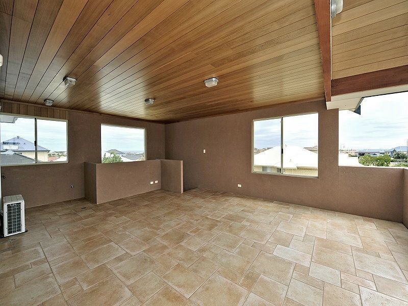 21 Princeton Drive, Wannanup WA 6210