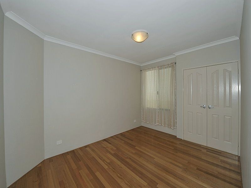 21 Princeton Drive, Wannanup WA 6210
