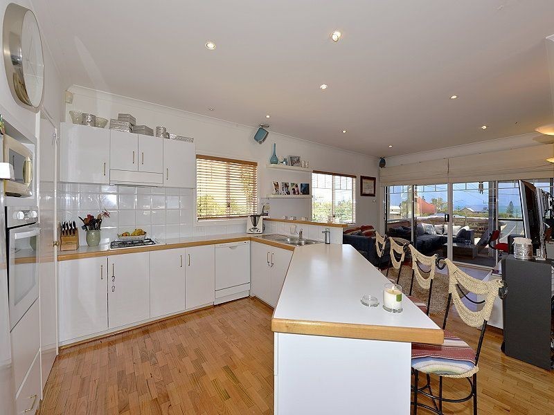 26 Yeedong Road, Falcon WA 6210