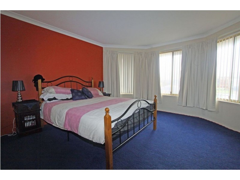 25 Navigator Drive, Singleton WA 6175