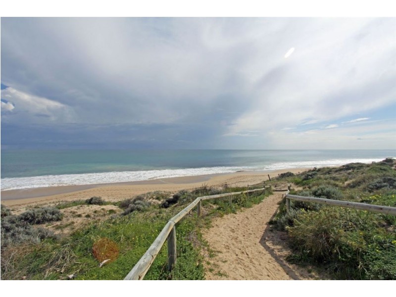B/50 Halls Head Parade, Halls Head WA 6210