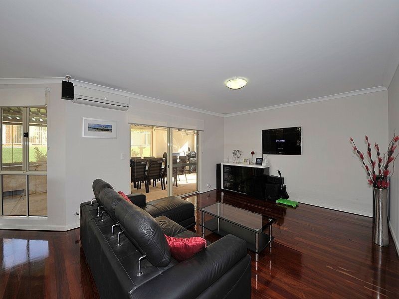 30 Rees Place, Wannanup WA 6210