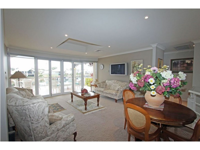 1 Waterford Retreat, Erskine WA 6210