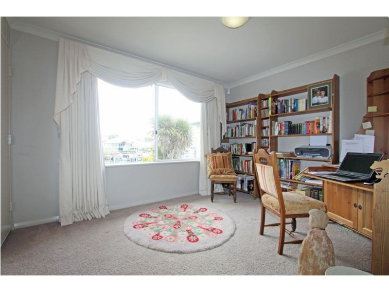 1 Waterford Retreat, Erskine WA 6210