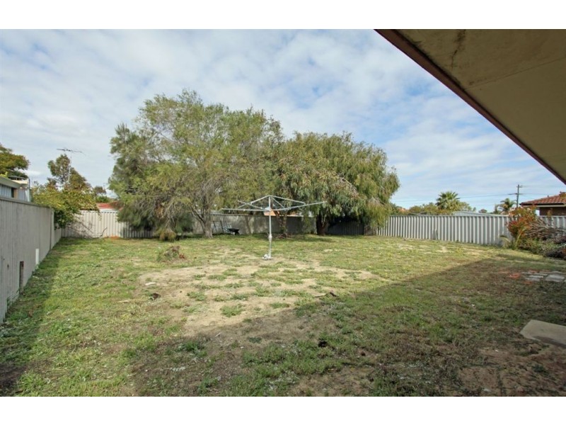 24 Harbord Avenue, Coodanup WA 6210