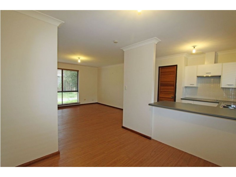 1/8 Perseus Road, Silver Sands WA 6210