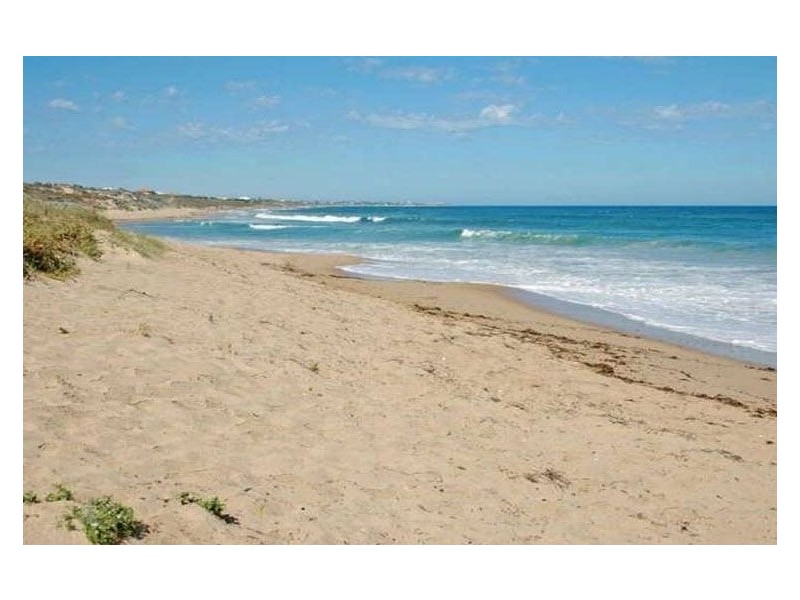 62 Janis Street, Halls Head WA 6210