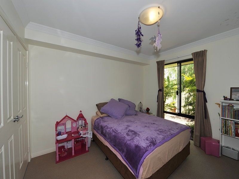 22 Zamia Loop, Wannanup WA 6210