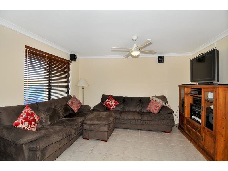 84A Janis Street, Halls Head WA 6210