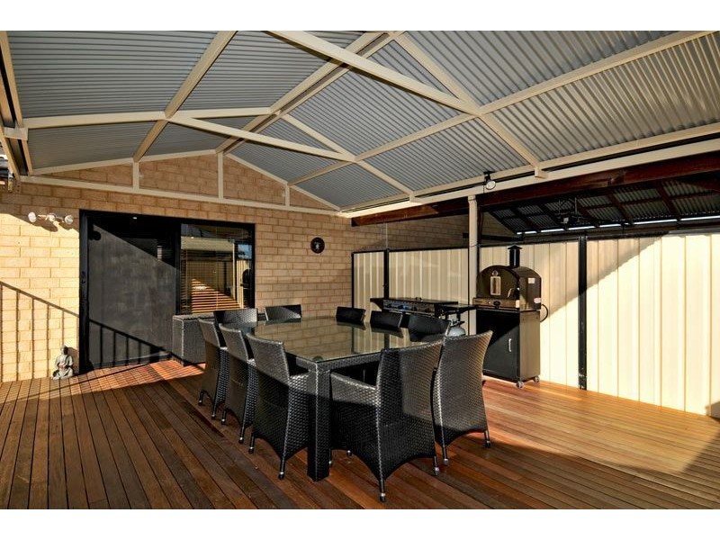 84A Janis Street, Halls Head WA 6210