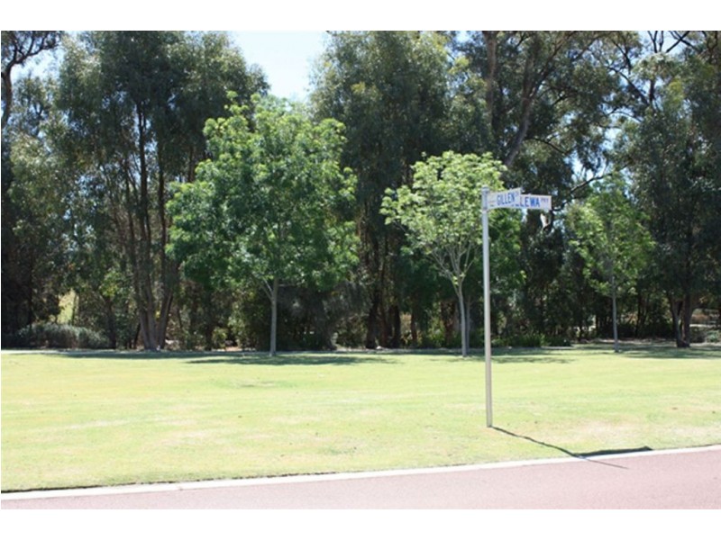 5 Gillen Chase, Lakelands WA 6180