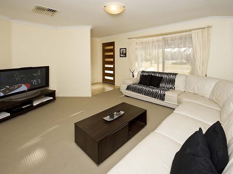 44 Dallas Street, Waroona WA 6215