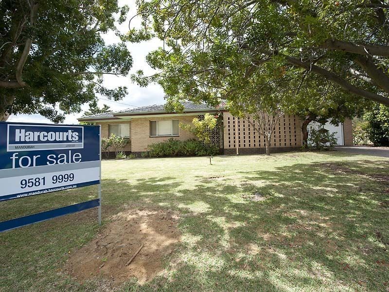 8 Recreation Road, Waroona WA 6215