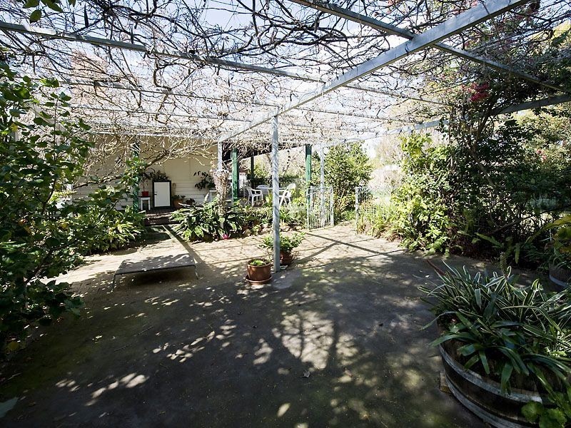 32 Millar Street, Waroona WA 6215