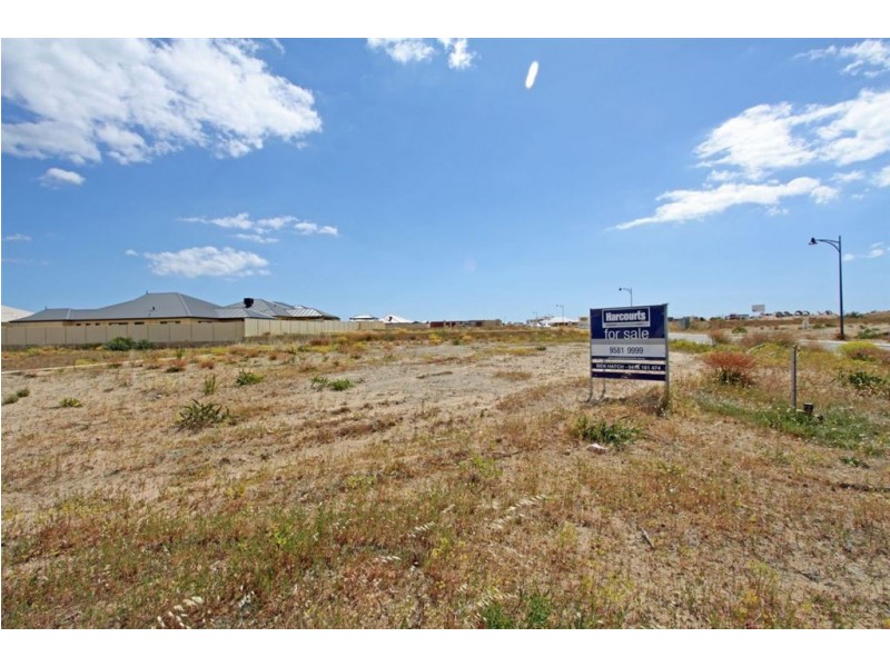 11 Victor Drive, Madora Bay WA 6210