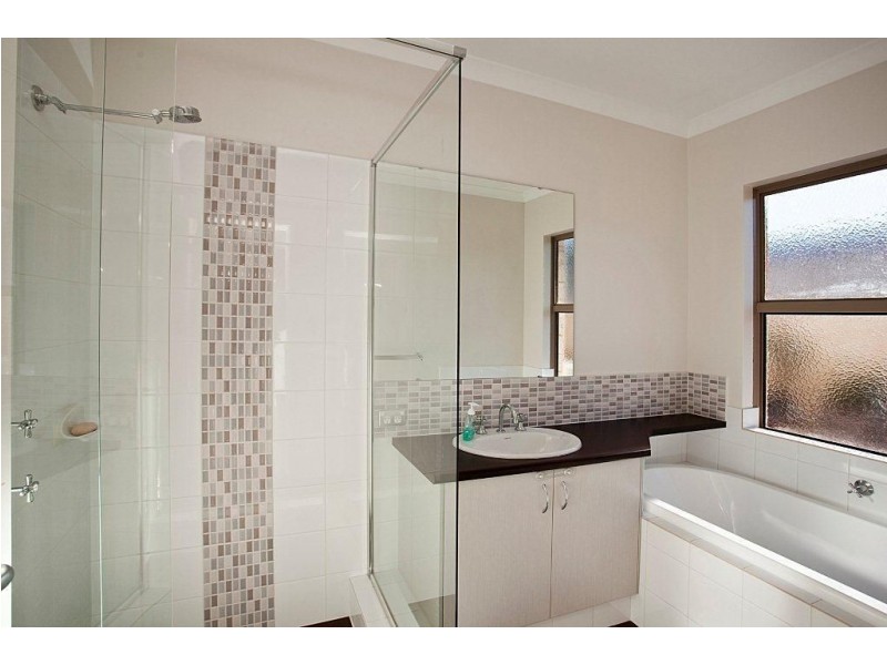 8 Gem Way, Dawesville WA 6211