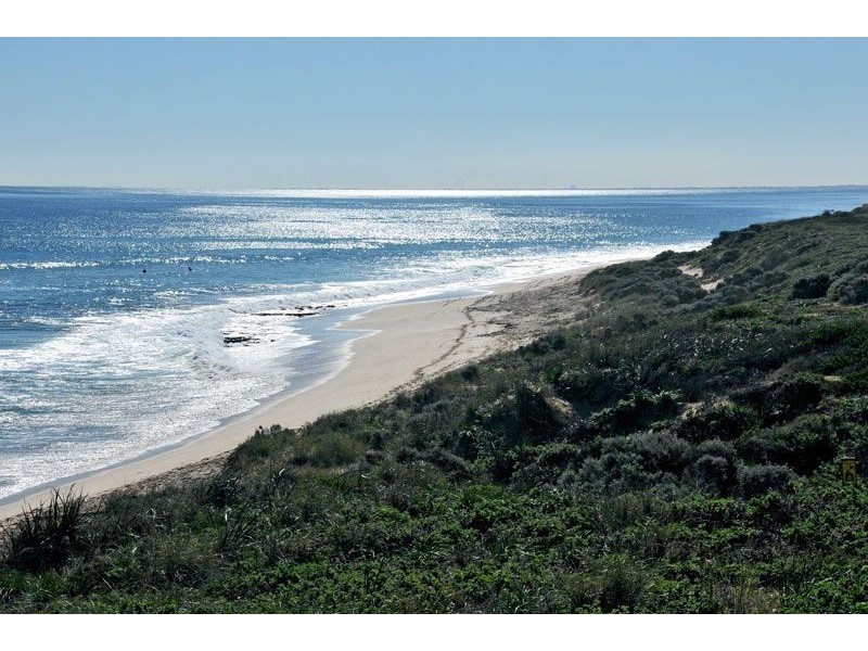 23 Calypso Road, Halls Head WA 6210