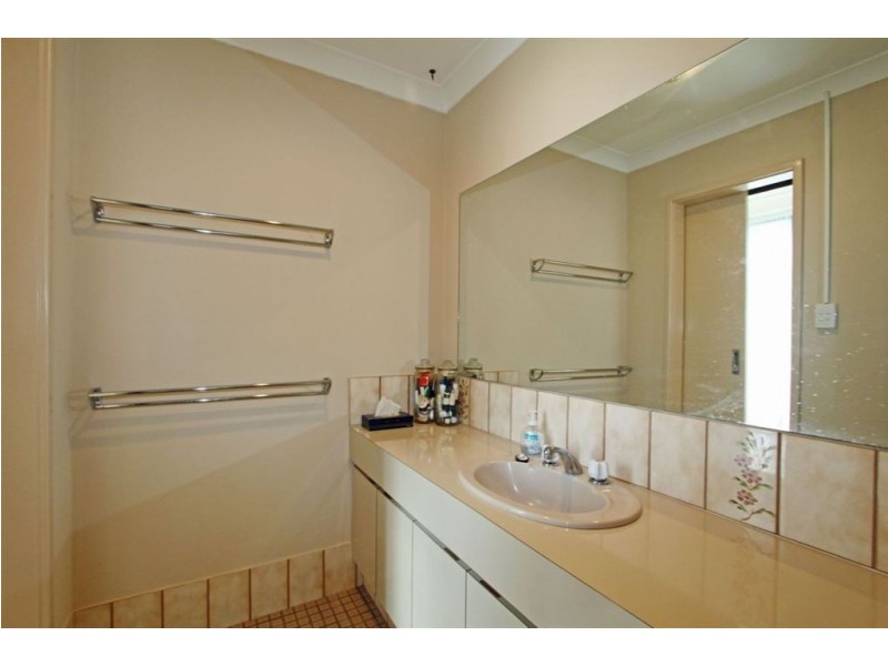 1 Agnew Place, Halls Head WA 6210