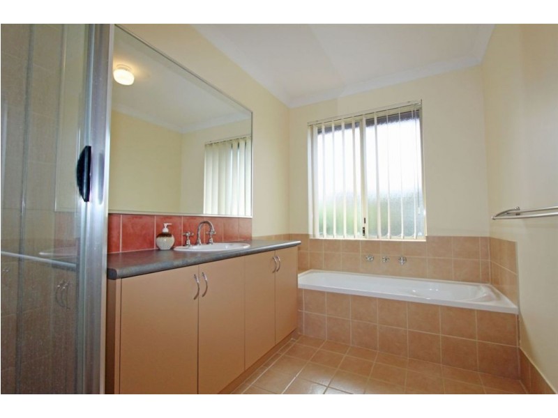 3 Saffron Loop, Falcon WA 6210