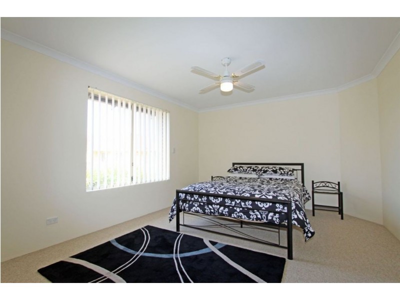 3 Saffron Loop, Falcon WA 6210