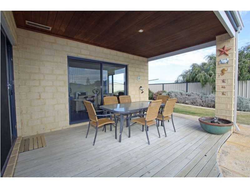 16 Cranbrook Crescent, Dawesville WA 6211