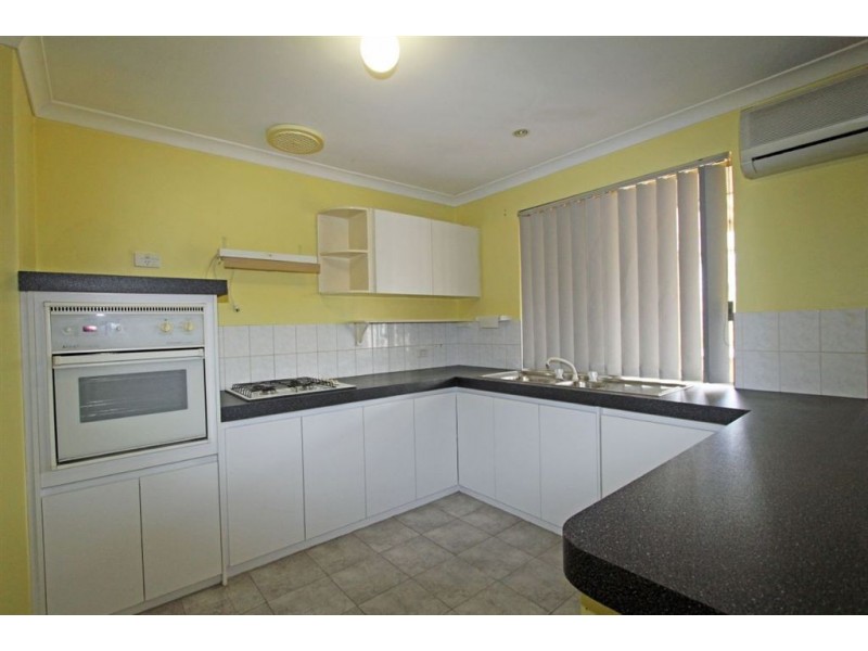 6 Newlyn Way, Coodanup WA 6210