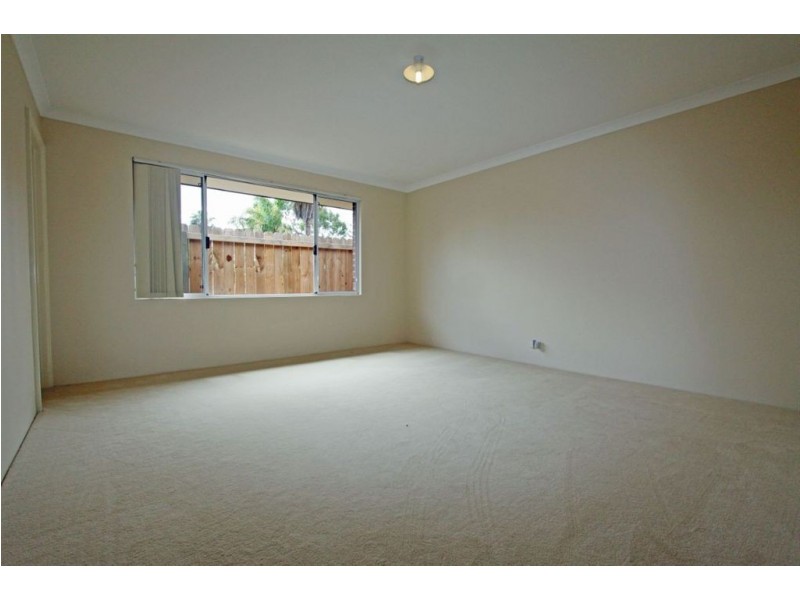 A/12 Derek Road, Coodanup WA 6210