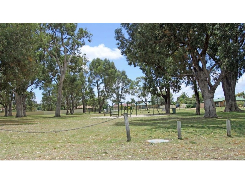 8 Esprit Parkway, Greenfields WA 6210