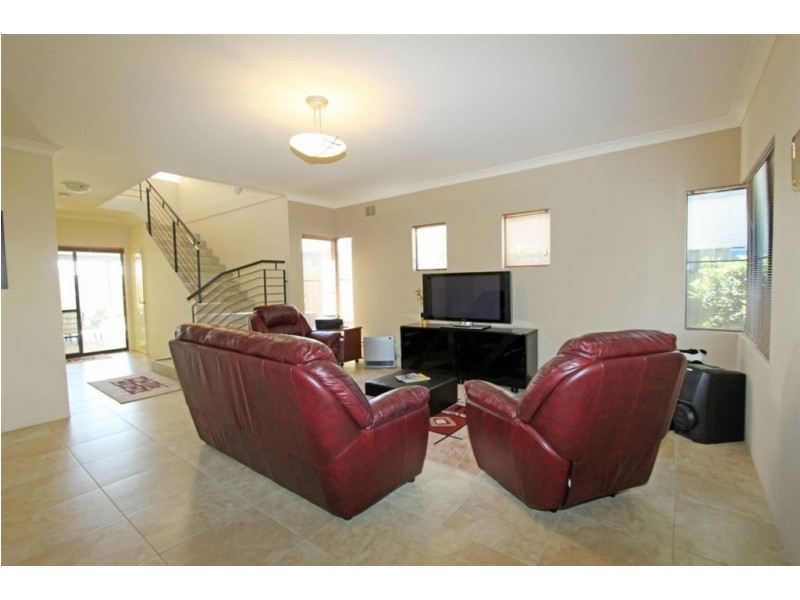 17 Harbour Retreat, Erskine WA 6210