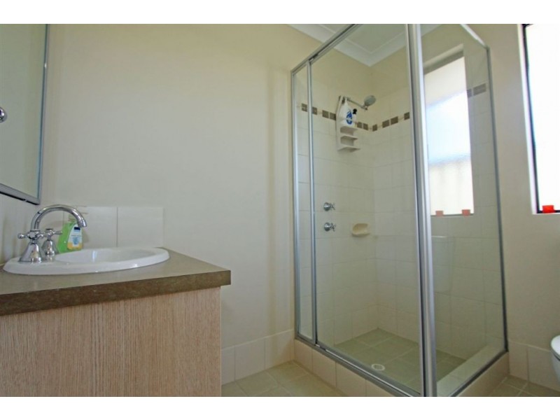 32 Camden Way, Meadow Springs WA 6210