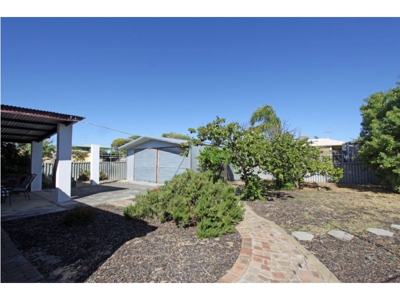 11 Hickman Road, Silver Sands WA 6210