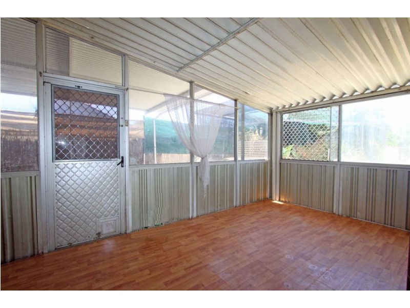 13 Dadger Street, Dudley Park WA 6210